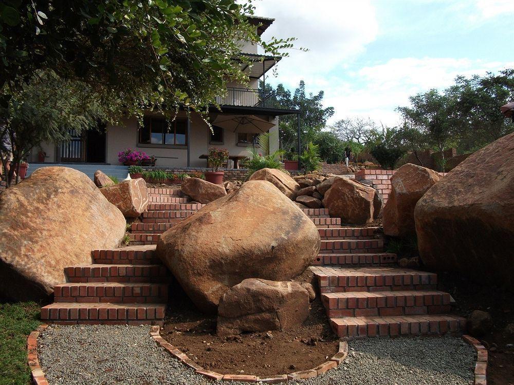 Hotel Meerkat Manor à Komatipoort Extérieur photo